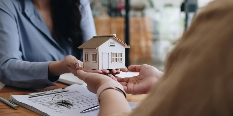Learn what a property management company does before signing