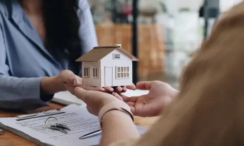 Learn what a property management company does before signing